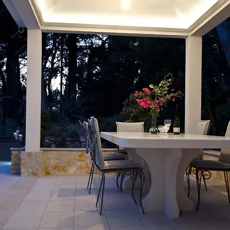 Seaside House With A Swimming Pool Hvar - 12919 Хвар