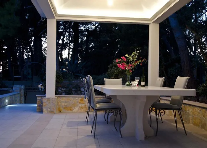 Seaside House With A Swimming Pool Hvar - 12919 Хвар