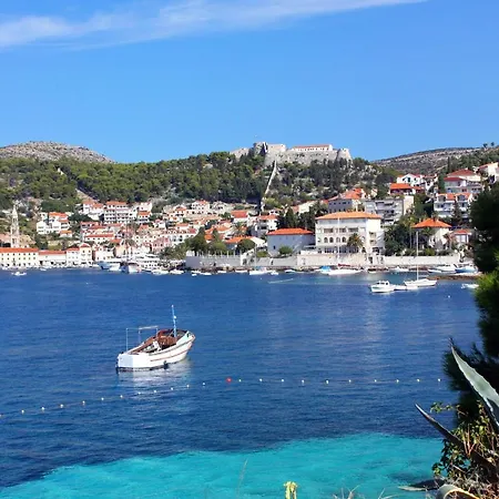 בית נופש Seaside House With A Swimming Pool Hvar - 12919